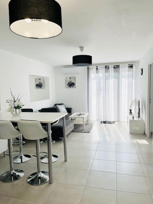Maison 4 Personnes Avec Jacuzzi Marignane Zewnętrze zdjęcie